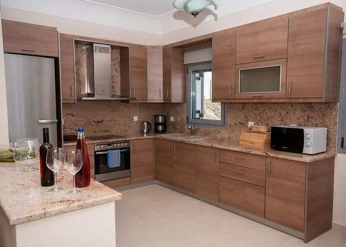 Our Santorini * Akrotírion