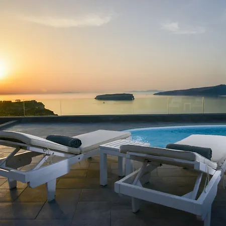 Our Santorini Villa Akrotírion