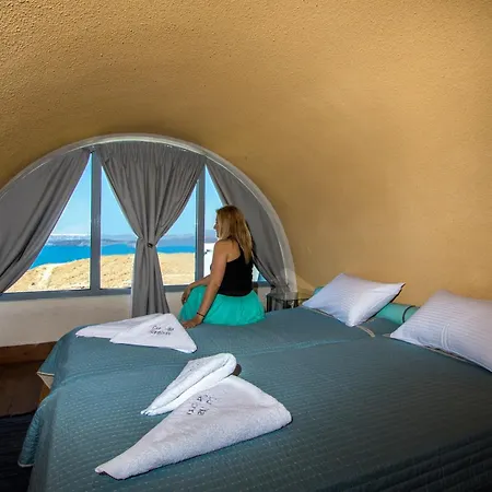 Our Santorini * Ακρωτήρι