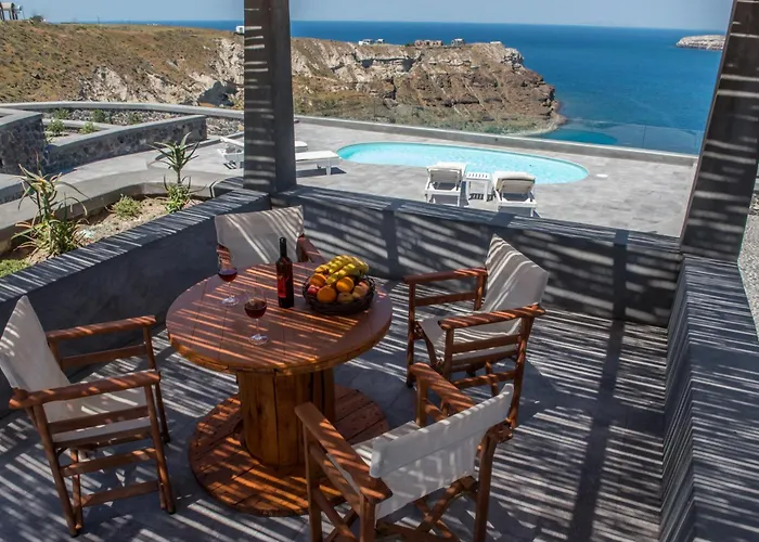 Villa Our Santorini Akrotírion