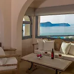 Our Santorini * Akrotírion