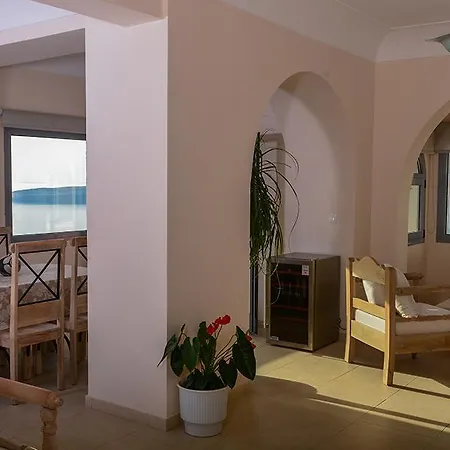 Villa Our Santorini Akrotírion